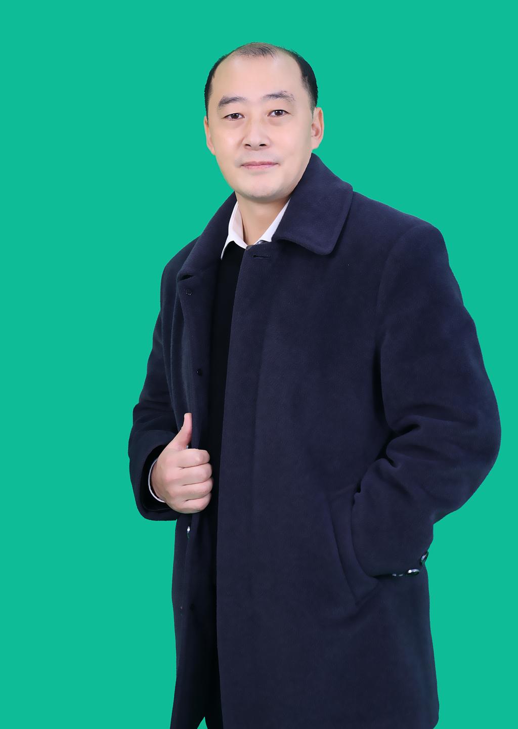 F4E7